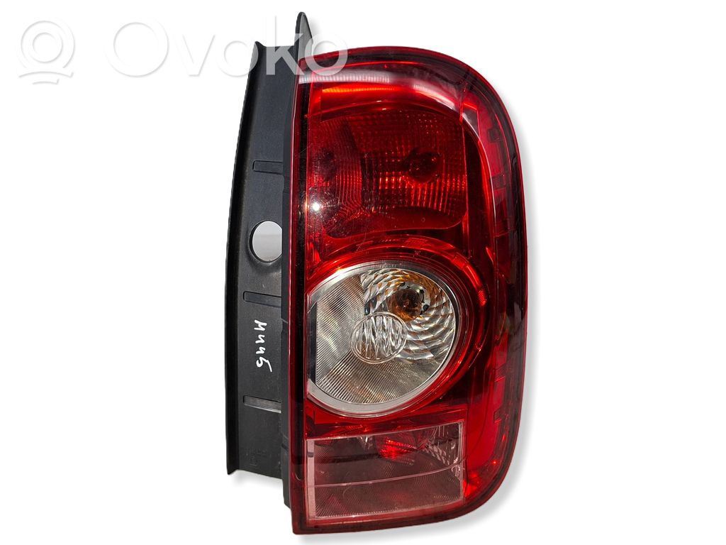 Dacia Duster Rear/tail lights 