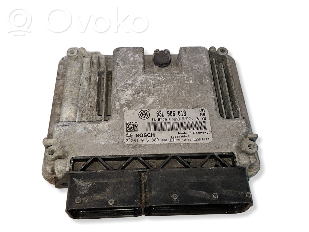 Volkswagen Golf VI Engine control unit/module 