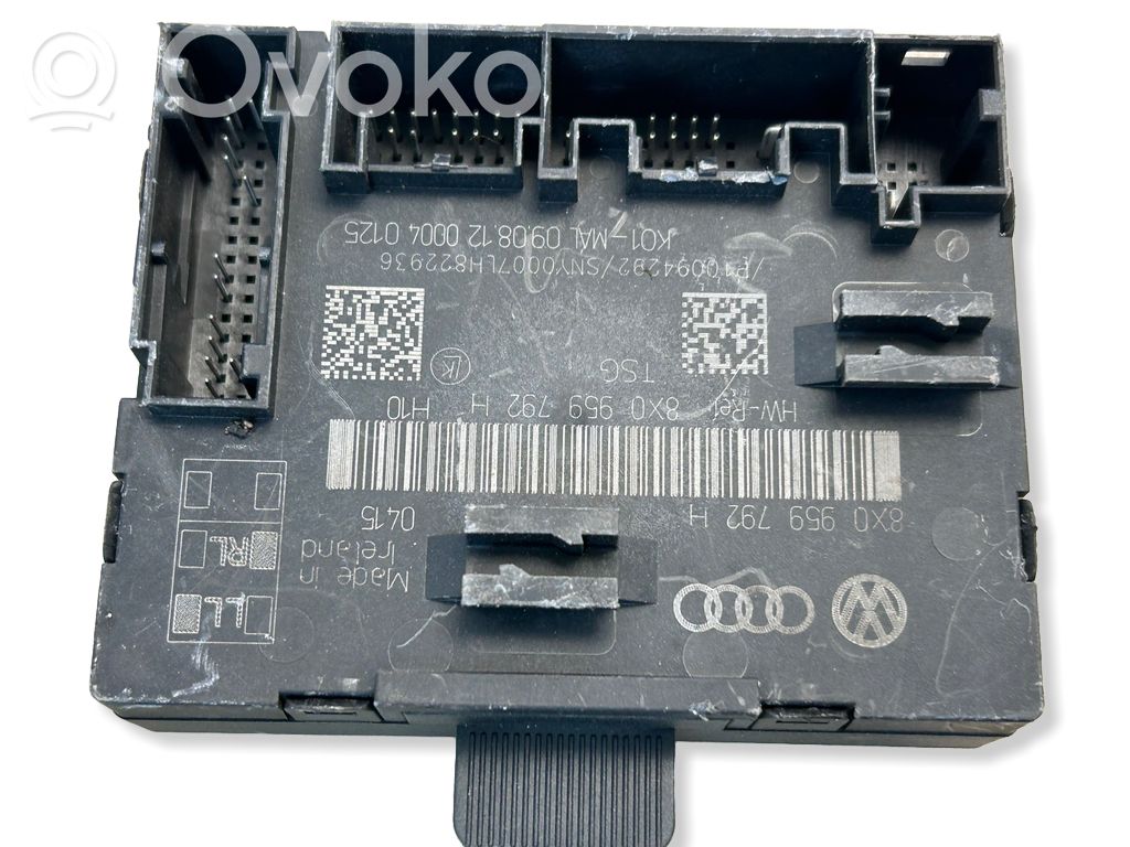 Audi A5 8T 8F Door control unit/module 
