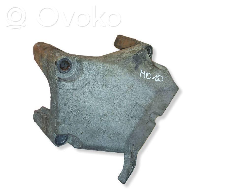 Opel Astra J Engine mounting bracket 
