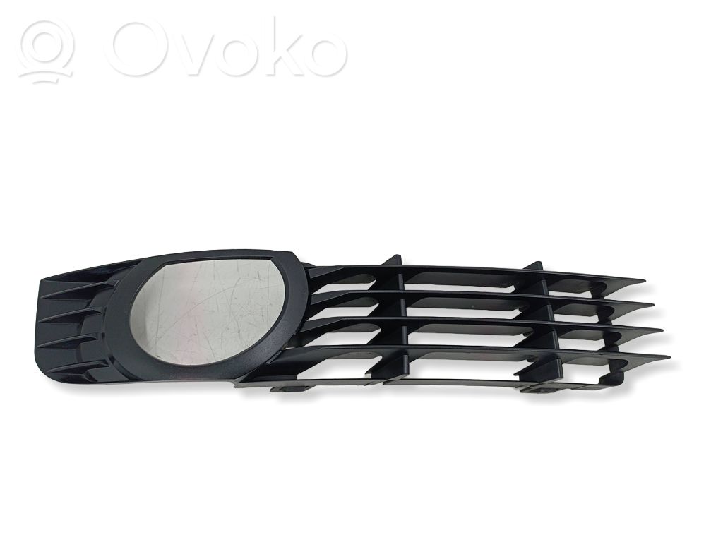 Audi A8 S8 D3 4E Front bumper lower grill 