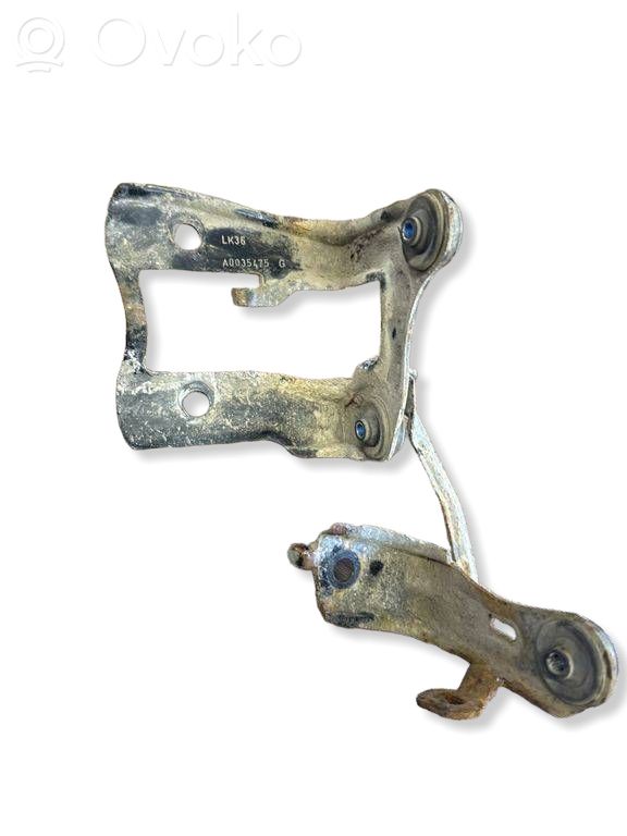 Renault Master III Ohjaustehostimen pumpun kannake 