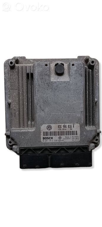 Volkswagen Golf V Sterownik / Moduł ECU 