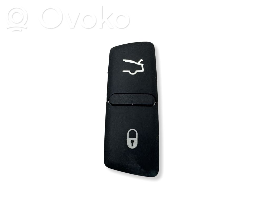 Maserati Levante Przełącznik / Przycisk otwierania klapy bagażnika 