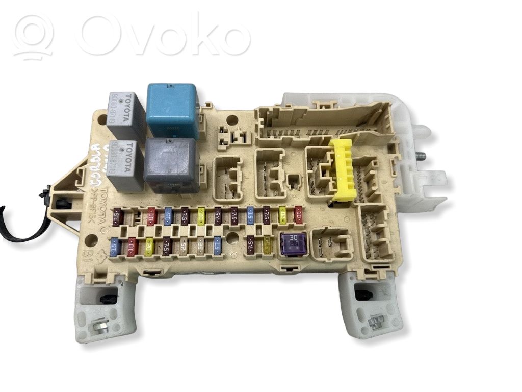 Toyota Corolla Verso AR10 Modulo fusibile 