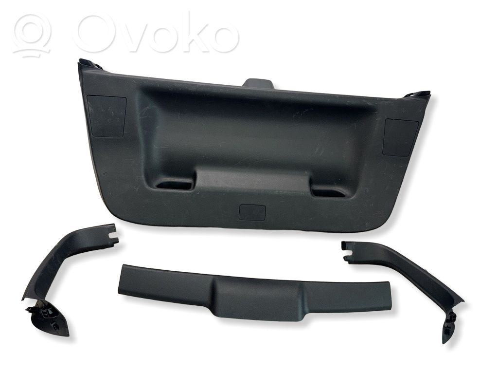 Toyota Auris E180 Tapicerka bagażnika / Komplet 