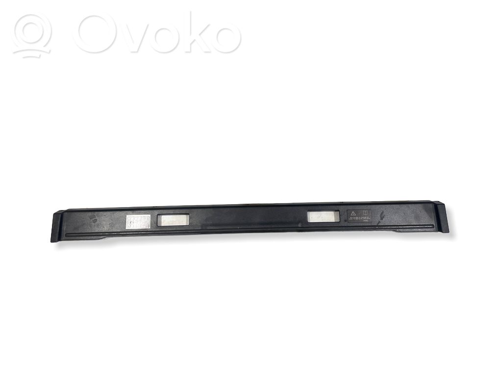BMW 5 E60 E61 Otros repuestos del exterior 