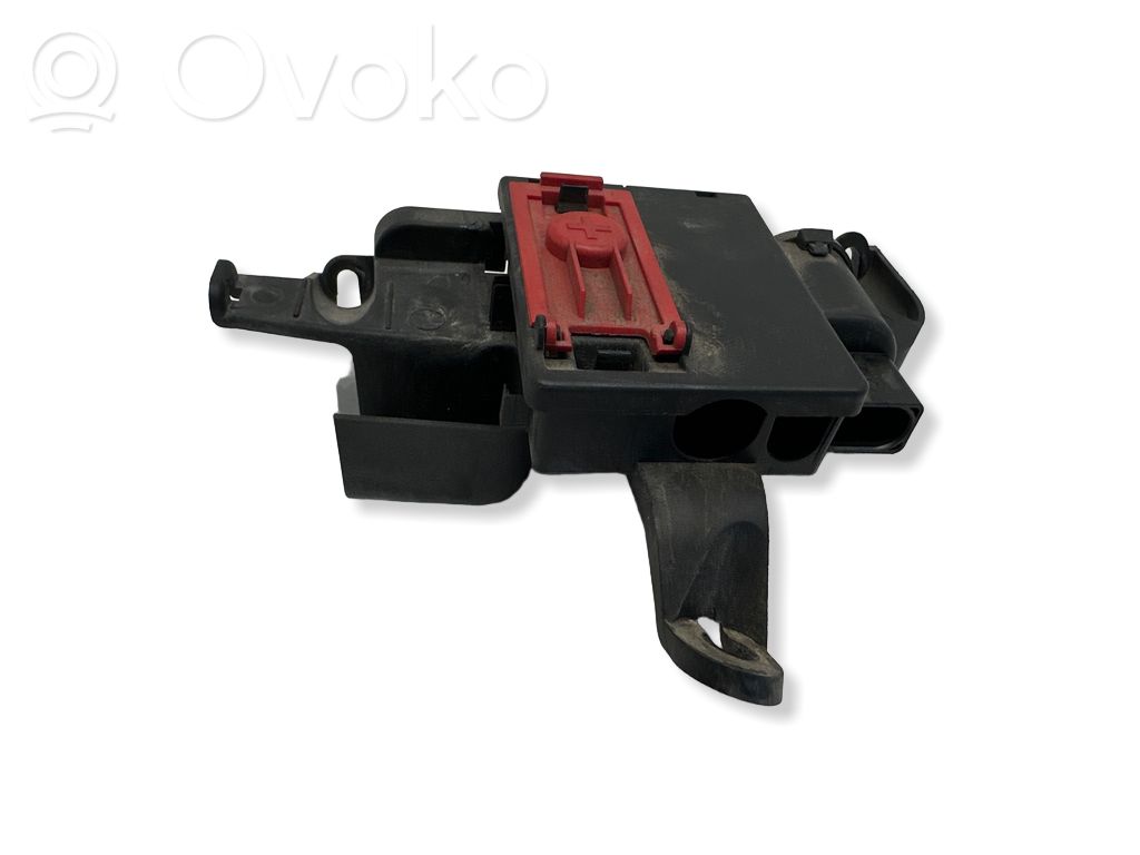 Audi Q7 4M Current control relay 