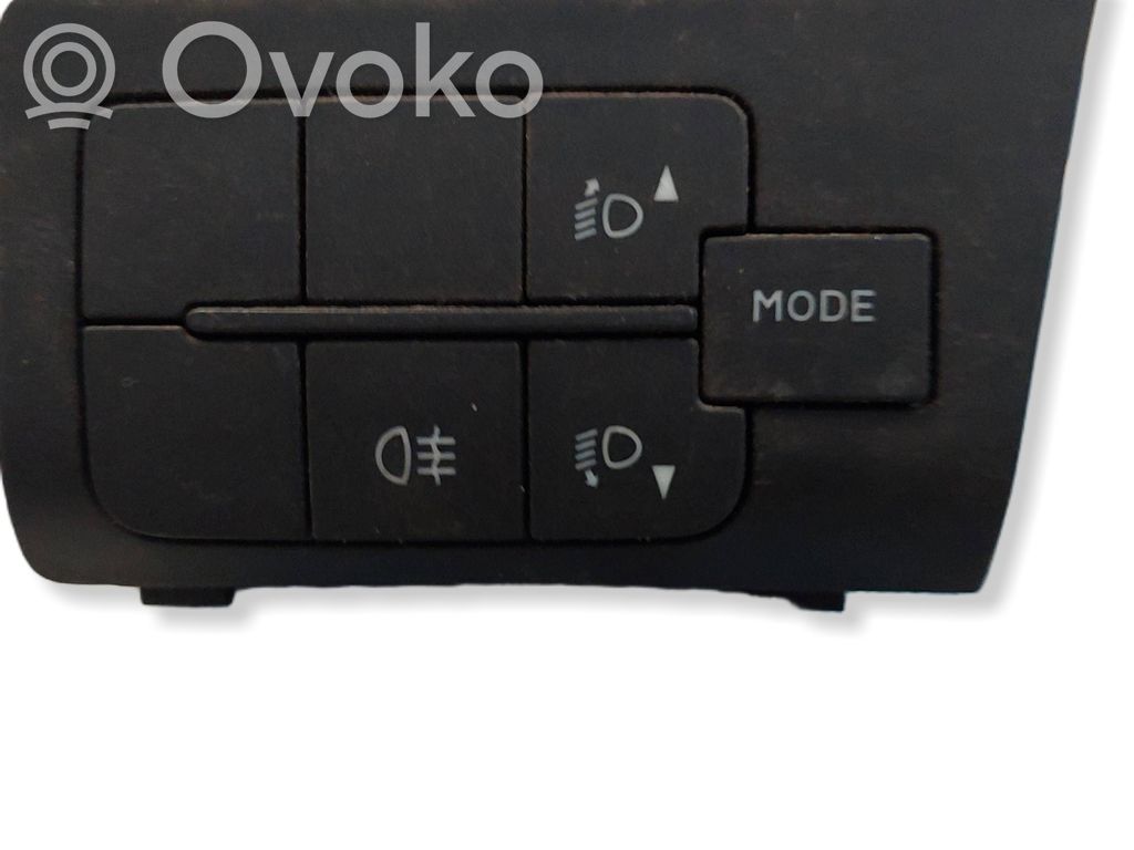 Peugeot Boxer Headlight level height control switch 