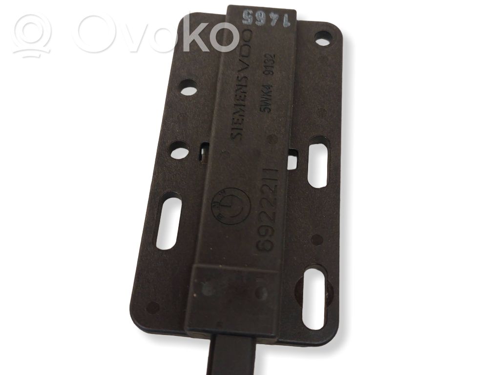 BMW 5 E60 E61 Keyless (KESSY) go control unit/module 