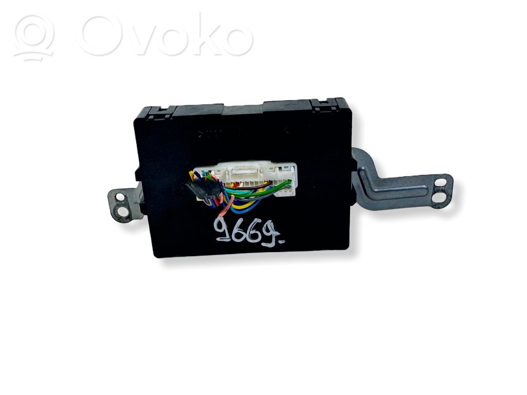 Suzuki Vitara (LY) Autres unités de commande / modules 