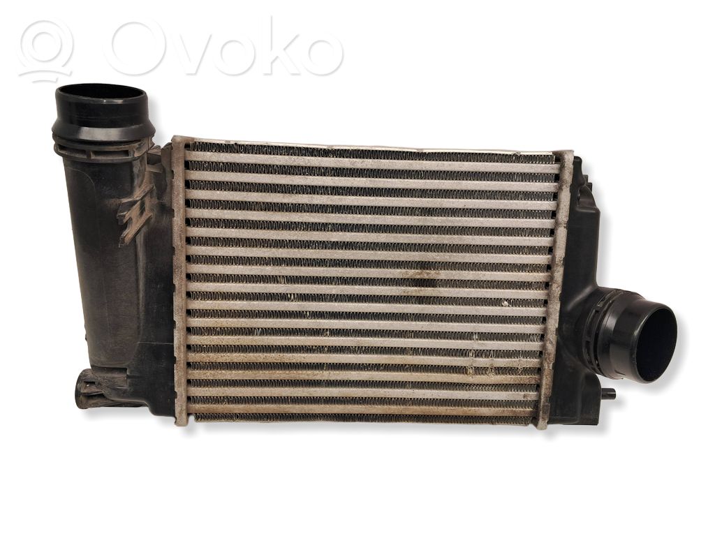 Nissan Qashqai Interkūlerio radiatorius 
