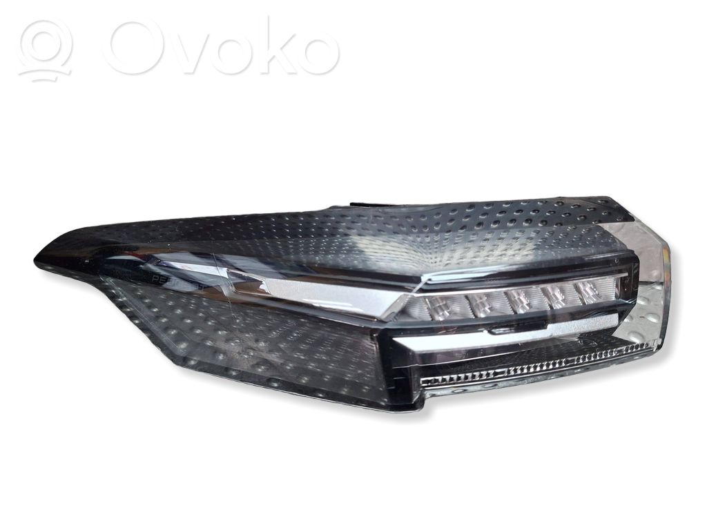 Peugeot 308 Aizmugurējais lukturis virsbūvē 