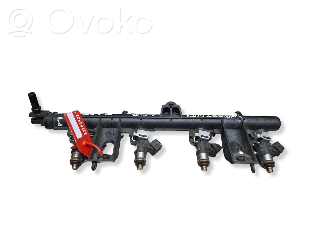 Renault Clio IV Fuel injector 