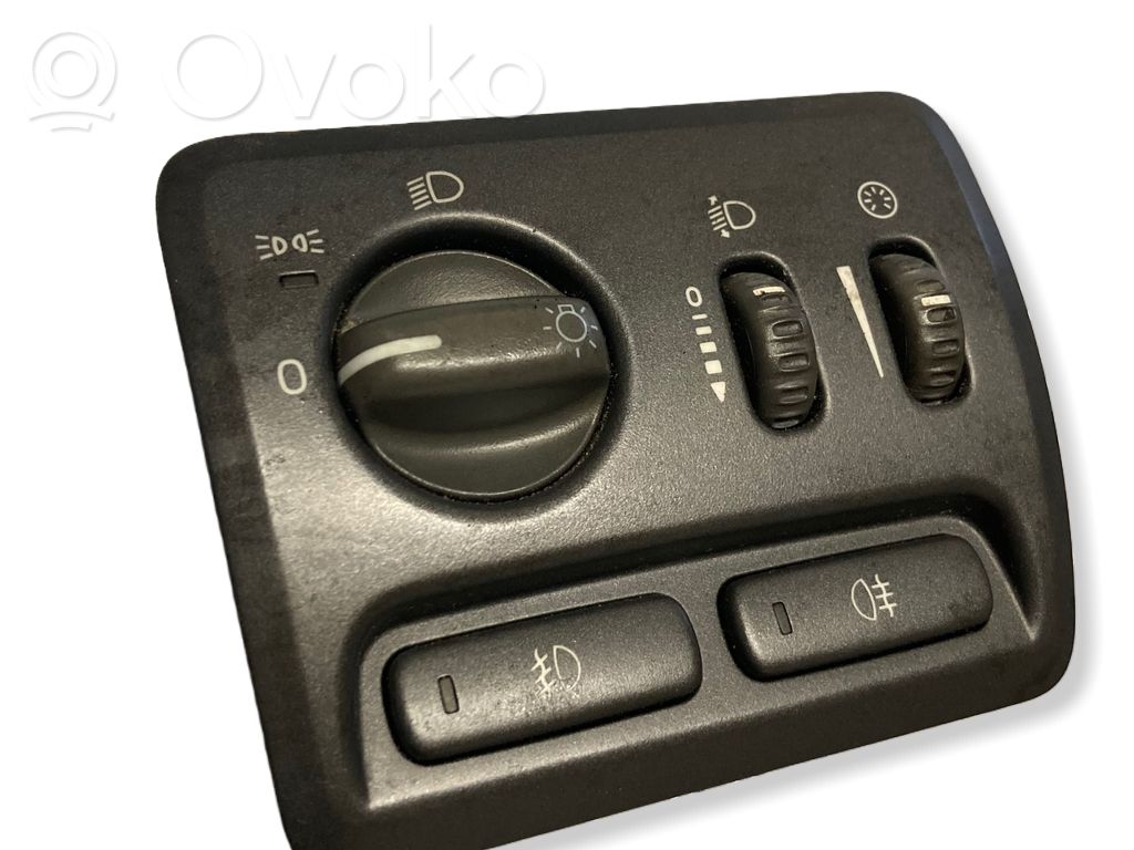 Volvo XC70 Light switch 