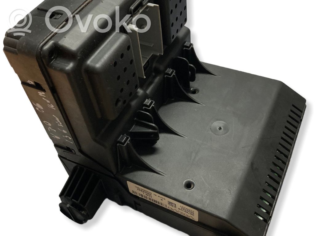 Volvo V70 Fuse module 