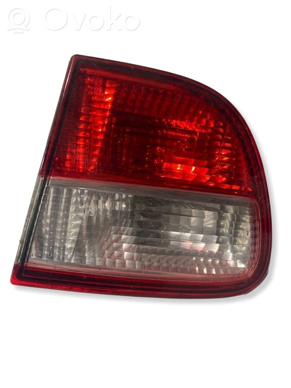 Seat Leon (1M) Aizmugurējais lukturis virsbūvē 