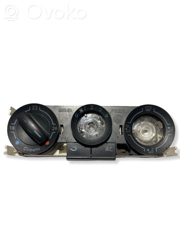 Volkswagen Polo Climate control unit 