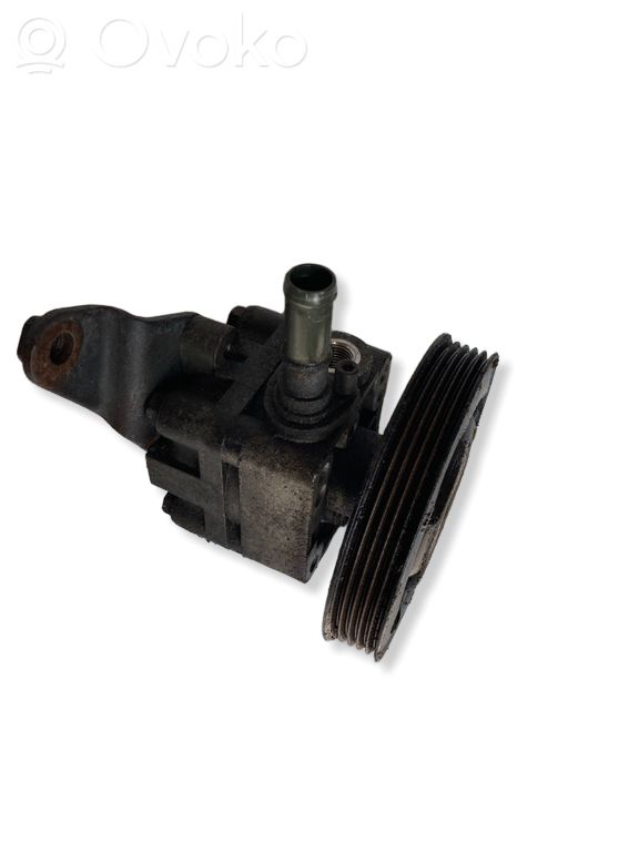 Ohjaustehostimen pumppu   GE4T32650B
