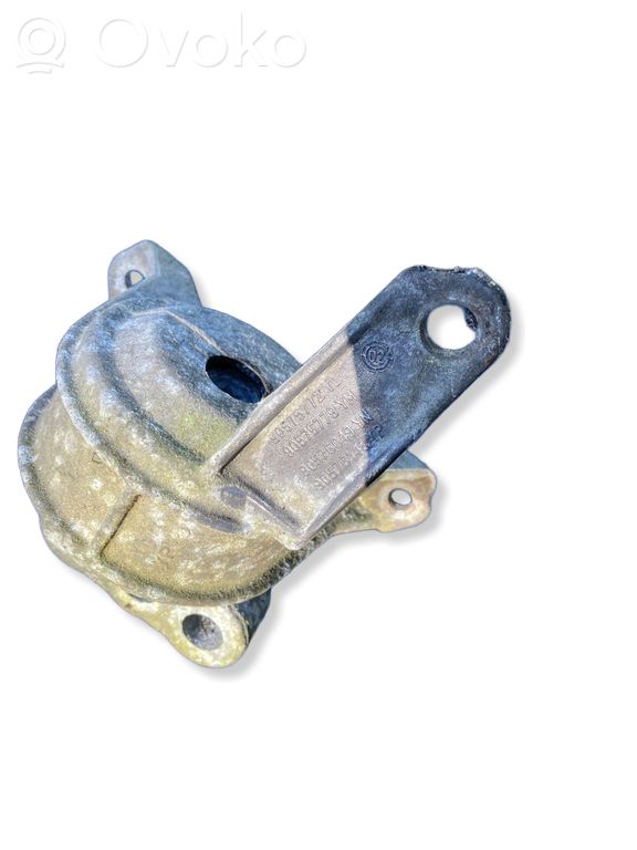 Opel Zafira A Engine mount bracket 
