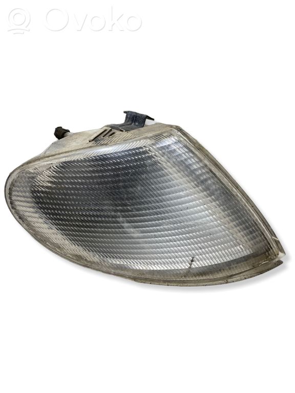 Volkswagen Sharan Front indicator light 