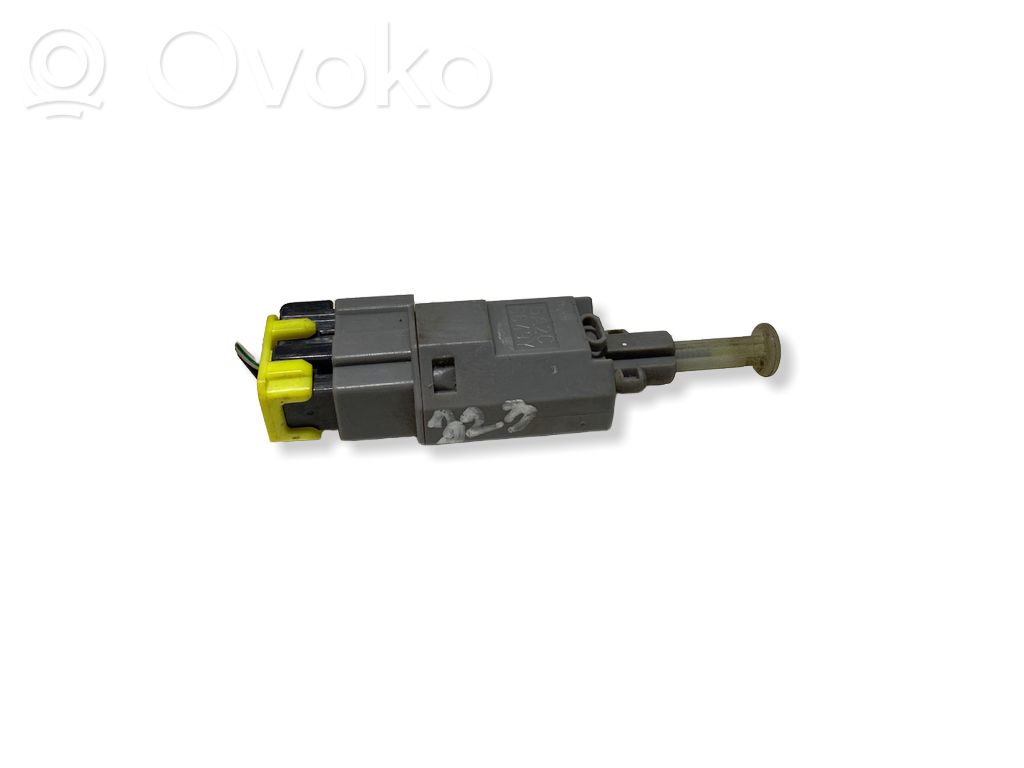 Mazda 323 Brake pedal sensor switch 