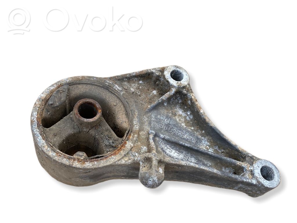 Opel Zafira A Engine mount bracket 
