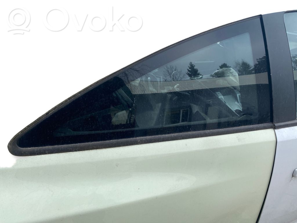 Opel Corsa D Rear side window 
