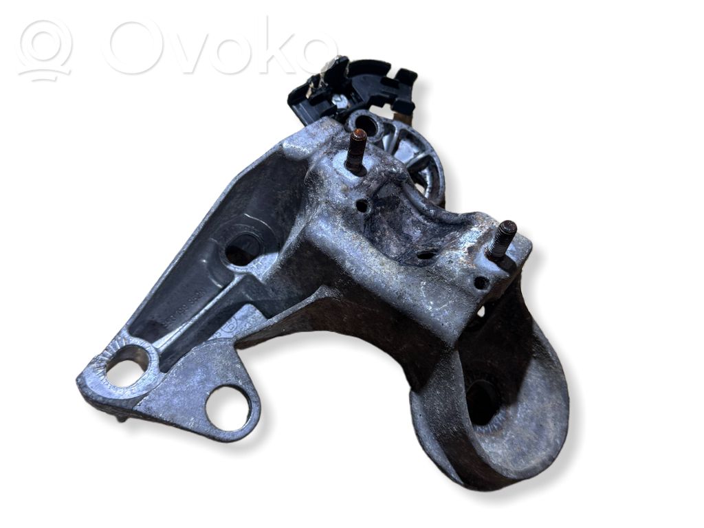 Engine mounting bracket   8E0199352N