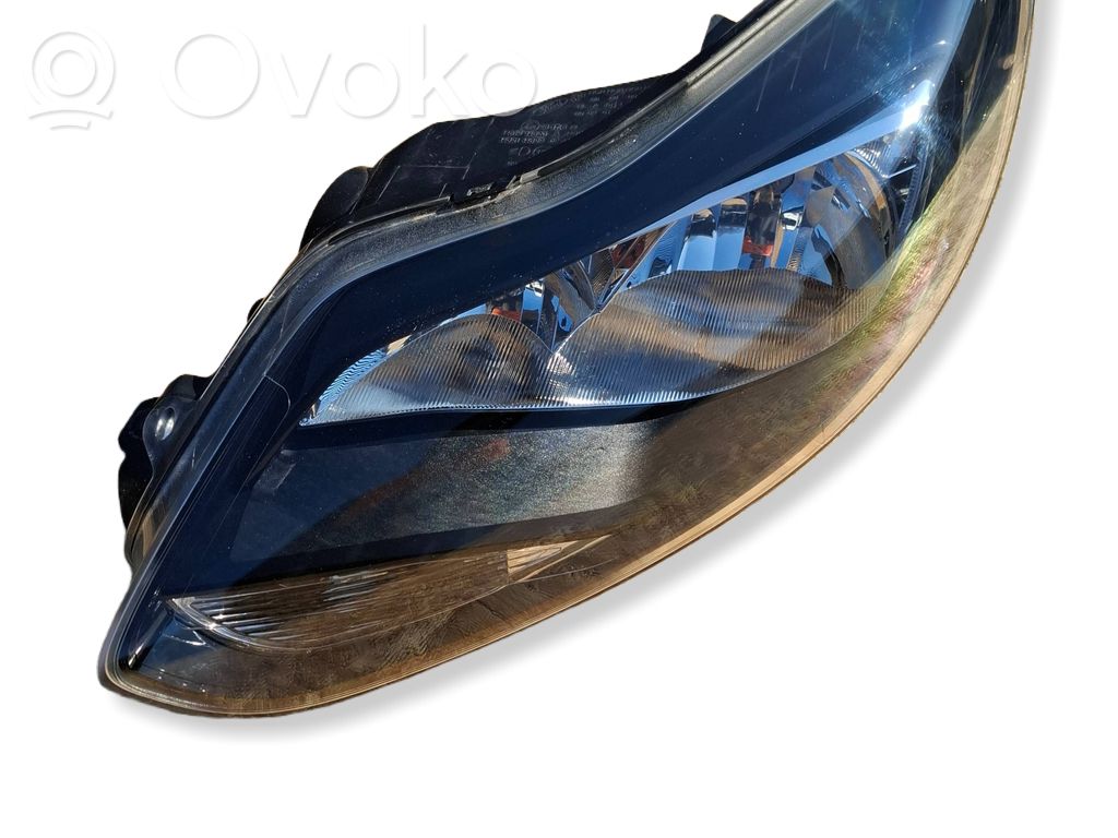 Ford Focus Headlight/headlamp 