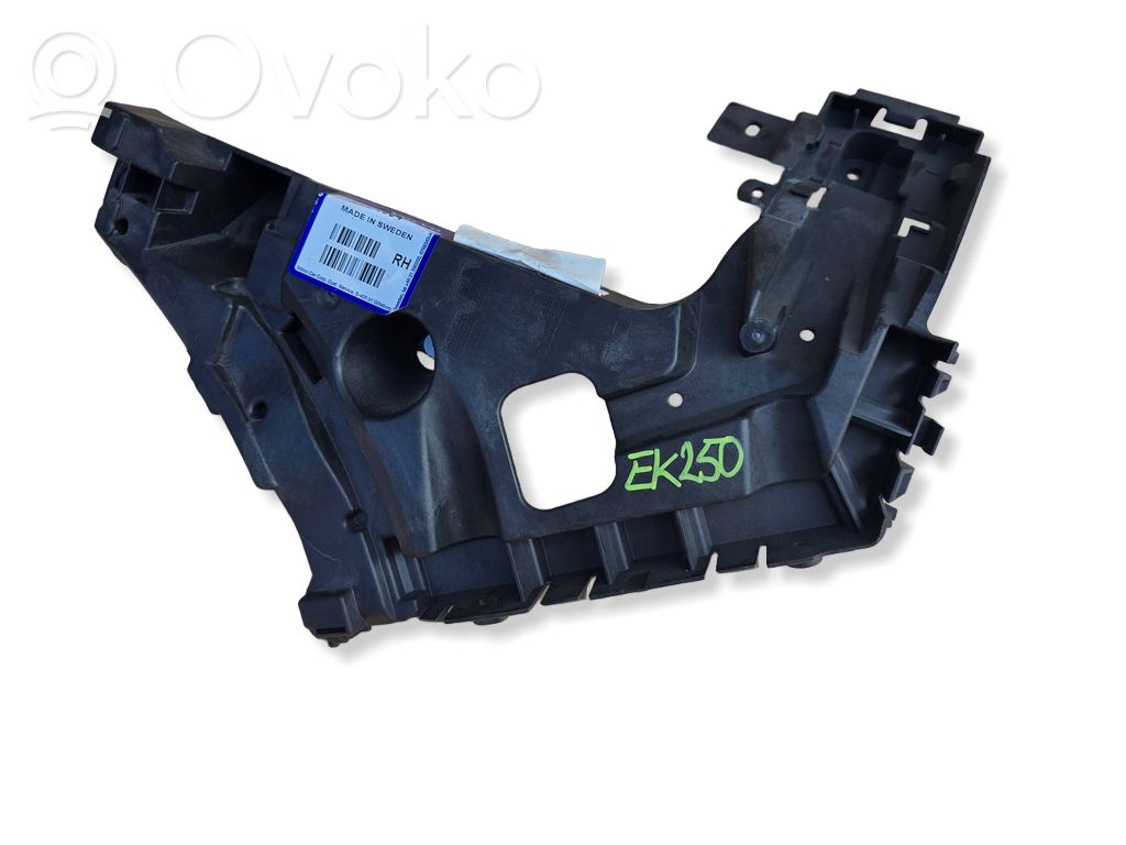 Volvo XC40 Suport montare bară spate 