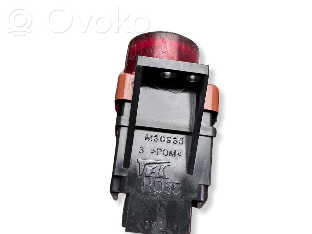 Botón interruptor de luz de peligro   23123