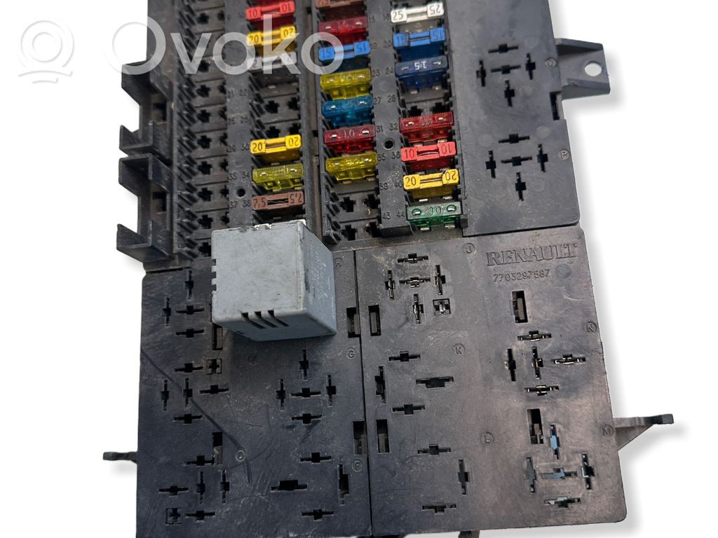 Renault Master II Fuse box set 