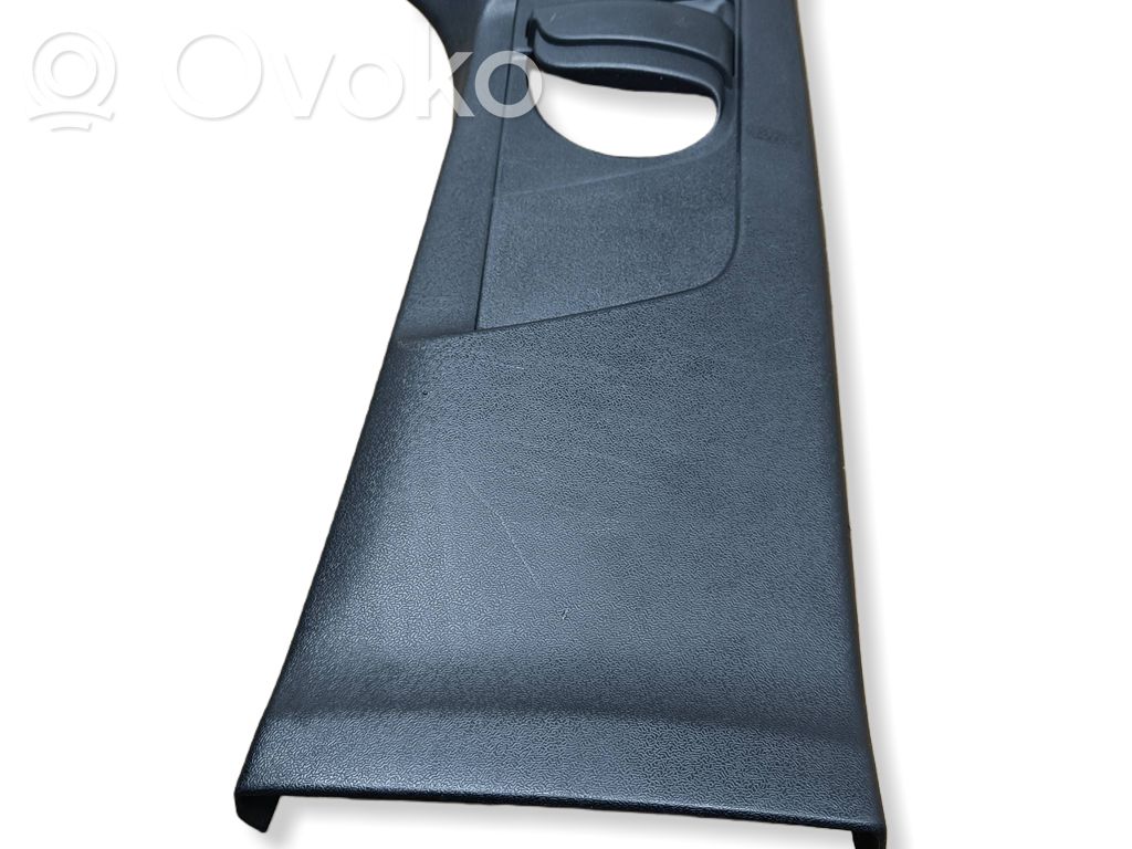 (B) pillar trim (top)   31102350,A048601,31307225,31307229