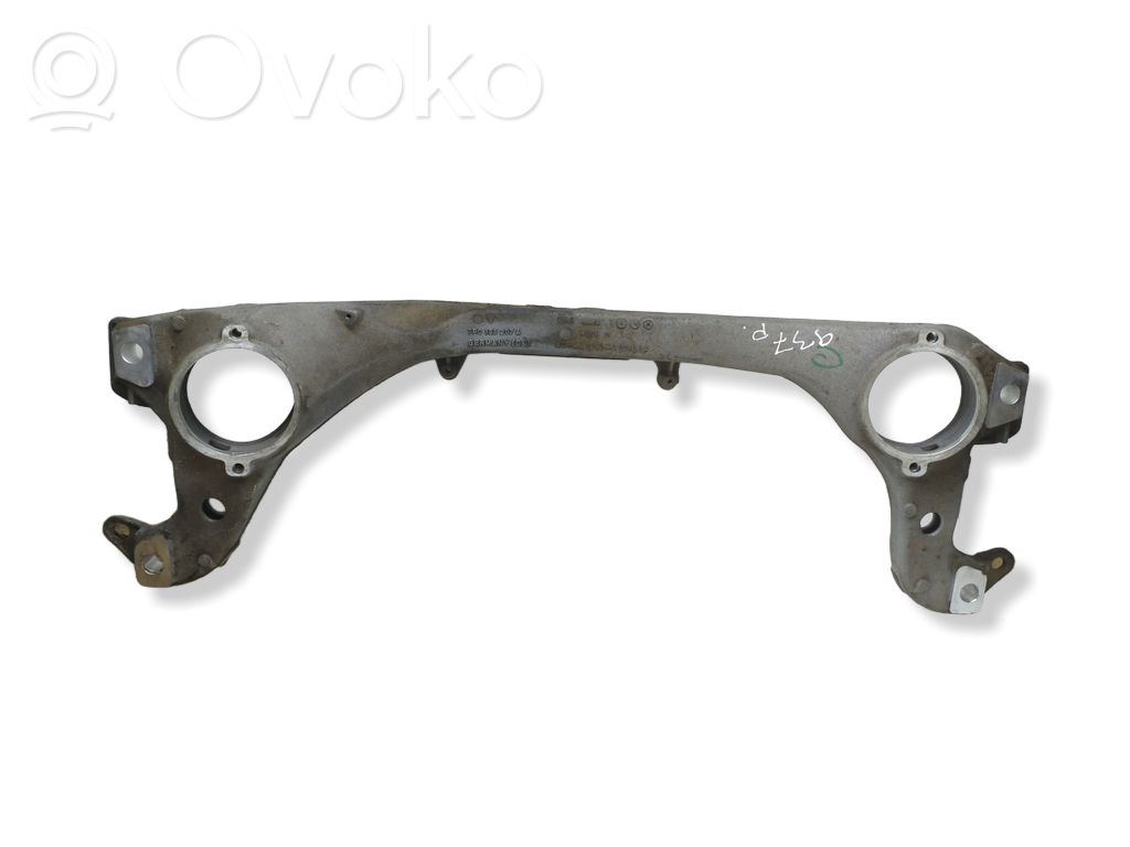 Volkswagen Touareg II Engine mounting bracket 