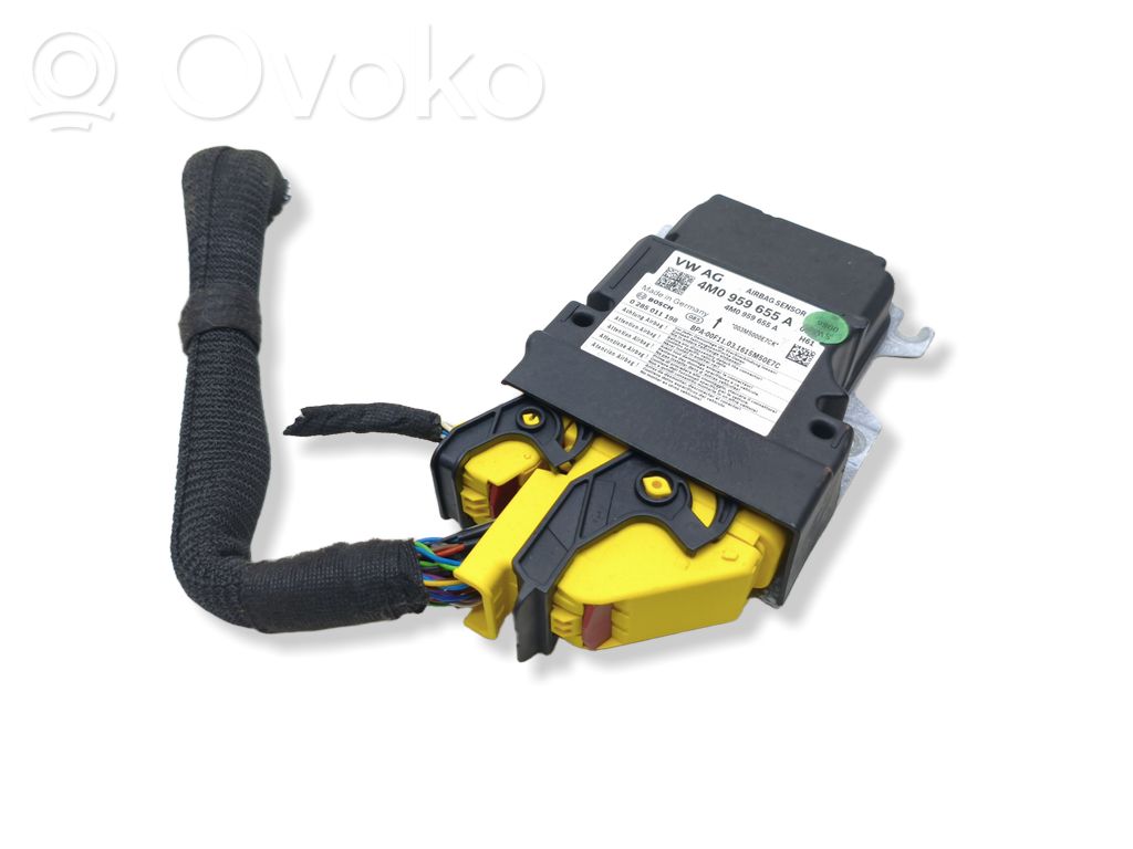 Audi Q7 4M Airbag control unit/module 