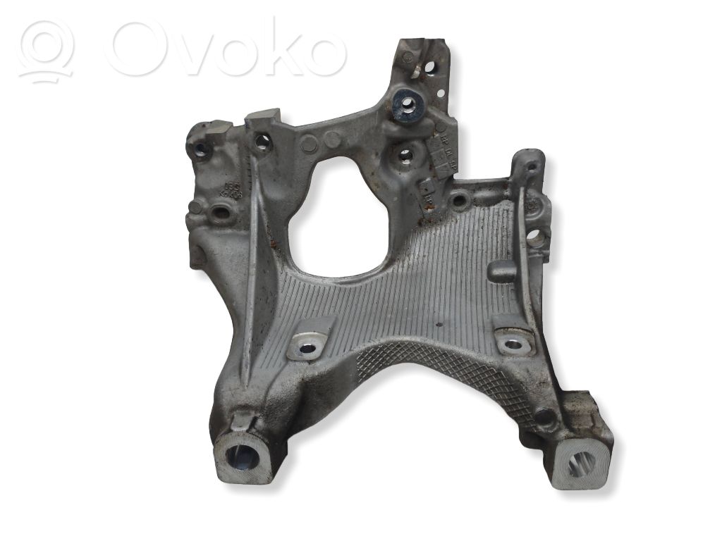 Audi A4 S4 B9 Engine mounting bracket 