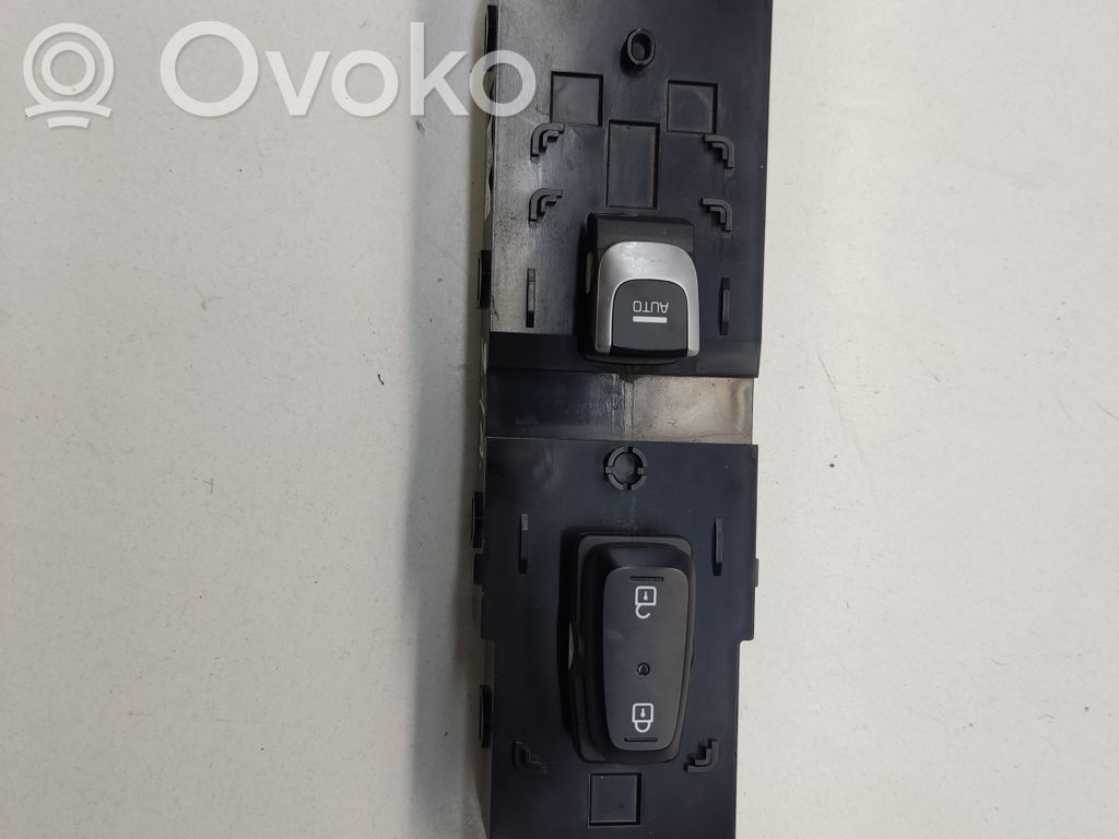 KIA Optima Electric window control switch 