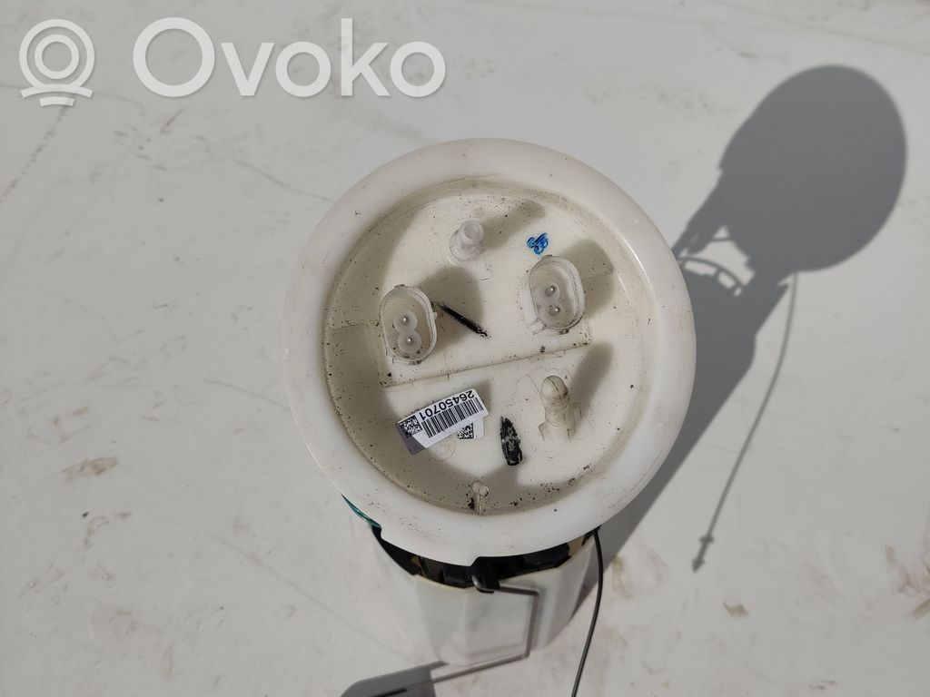 Polttoainesäiliön pumppu   A2C53024940
