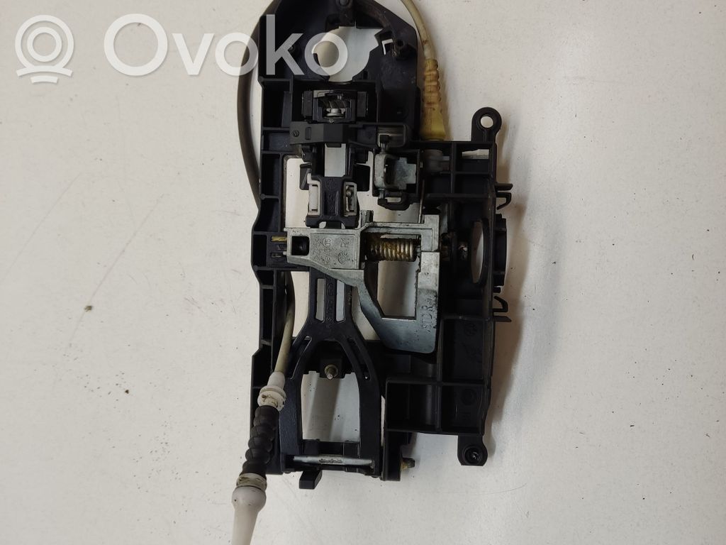 BMW 5 F10 F11 Rear door exterior handle/bracket 