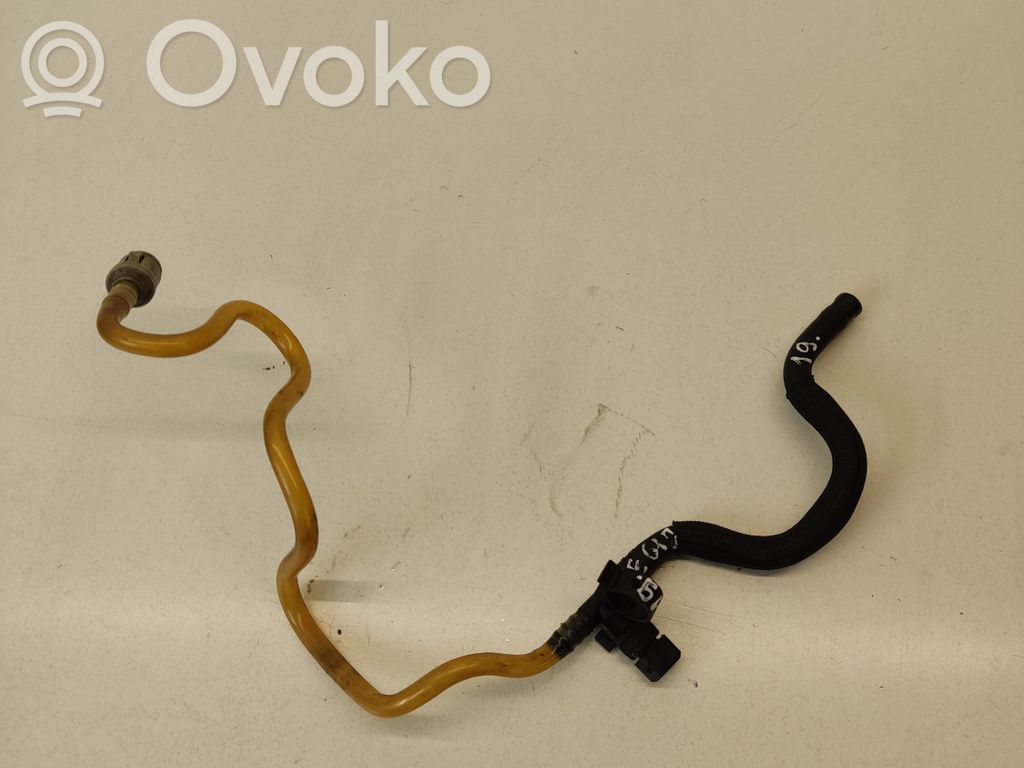 BMW 5 E60 E61 Fuel line pipe 