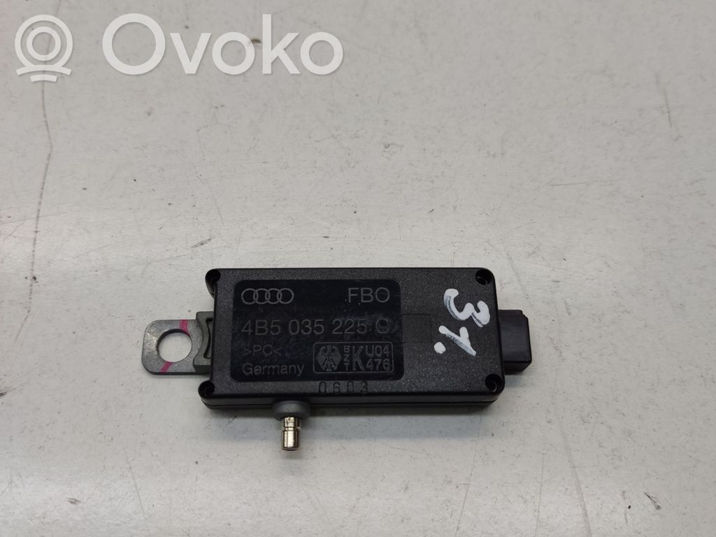 Audi A6 Allroad C5 Antenos stiprintuvas 