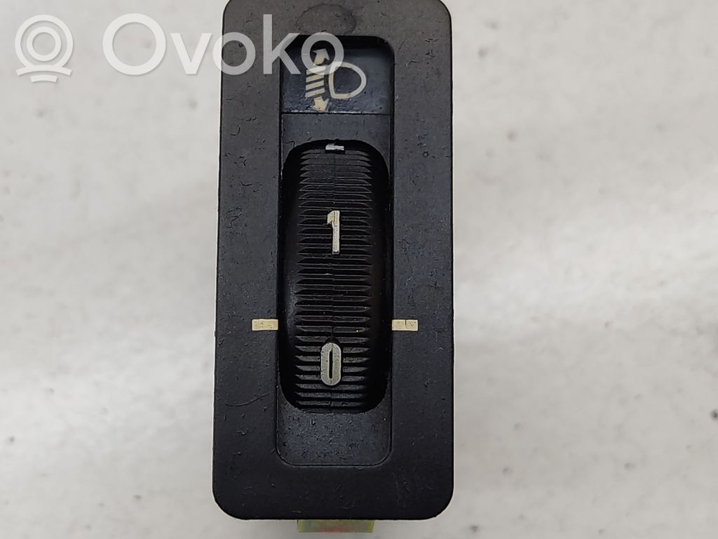 Headlight level height control switch   1390997,61311390997,04000210