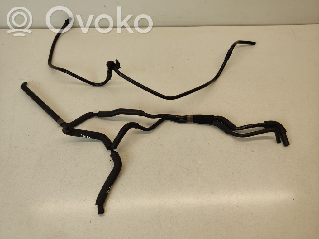 Nissan Qashqai Fuel line pipe 