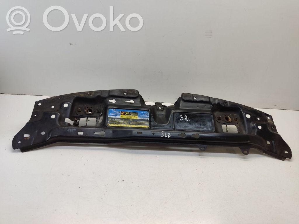 Saab 9-3 Ver2 Radiatoru paneļa augšējā daļa (televizors) 