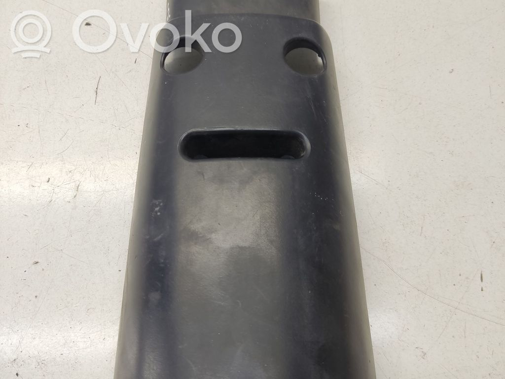 BMW 3 E30 Vairo ašies apdaila 