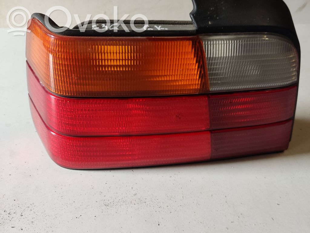 BMW 3 E36 Galinis žibintas kėbule 