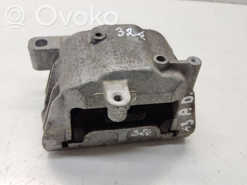 Audi A3 S3 8P Engine mount bracket 