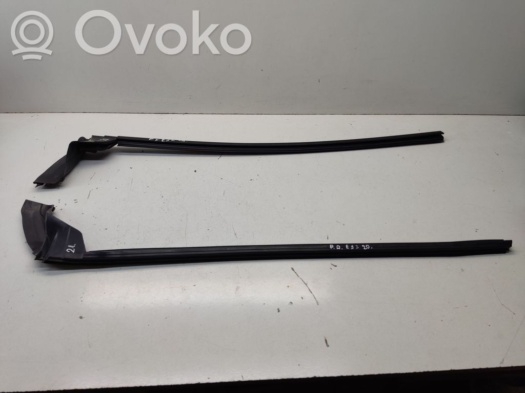 BMW 3 E92 E93 Rubber seal front coupe door window 