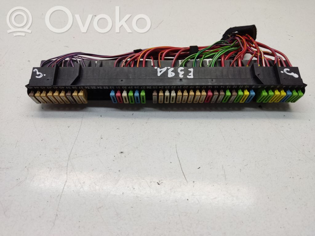 BMW 5 E39 Fuse module 